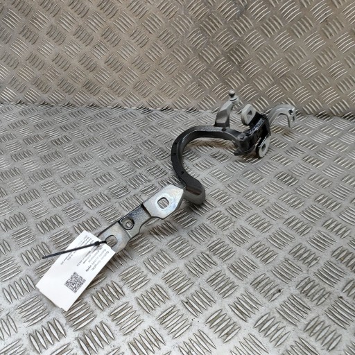 9530147 - Bmw ix 2022 левая боковая петля задней двери