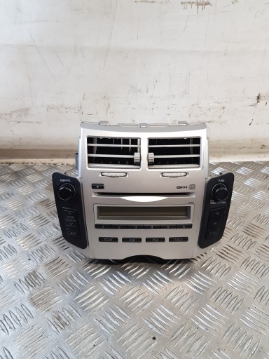 RADIO OE 86120-0D200 TOYOTA YARIS II 07R