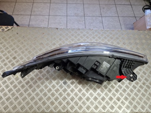 light left front lens Z LED FORD CUSTOM LIFT 17R->