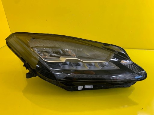 Svetlo pravá Jaguar E-Pace X540 Mid Led J9C3-13W029-EC