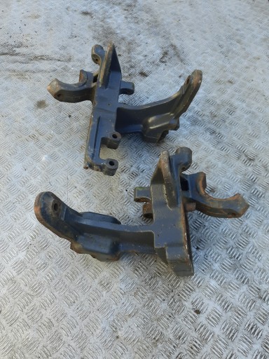 777765230 - Кронштейн оси тяги мерседес актрос