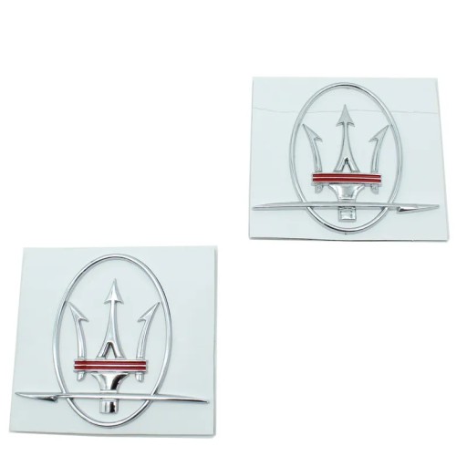 000989 - Емблема логотип значок на крило Maserati