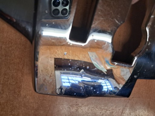 CHROM SLUPKA of left MERCEDES 107 SL 1076930135