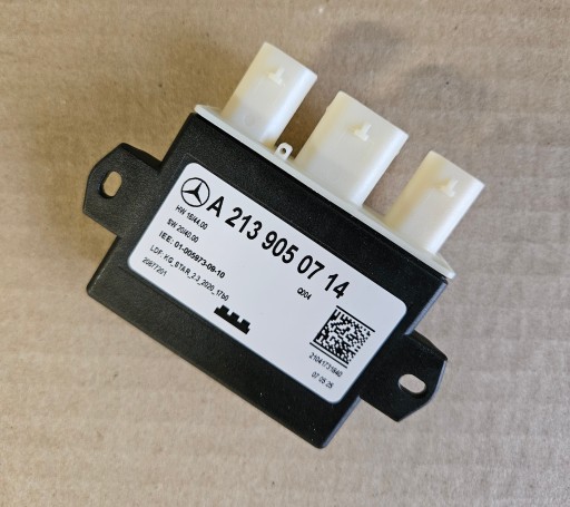A2139050714 - Модуль відчинення задніх дверей mercedes class e w213