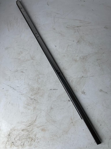 moulding dust CHROM door left front CITROEN C4 PICASSO II 9677090980