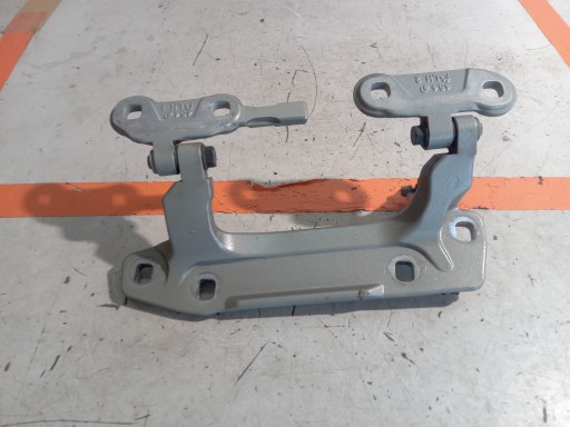 Мини CLUBMAN F54 петля КалПа задняя левая 7438737