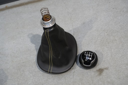 KIA SOUL II РУЧКА ПЕРЕМИКАННЯ ПЕРЕДАЧ ЖОВТА НИТКА