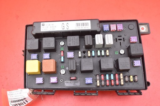 compartment of fuses BSI 13206746 OPEL ZAFIRA B 1.8 16V 140 KM 05-10