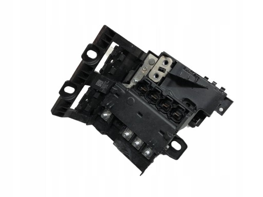 БЛОК ЗАПОБІЖНИКів BMW 7 G11 6802944