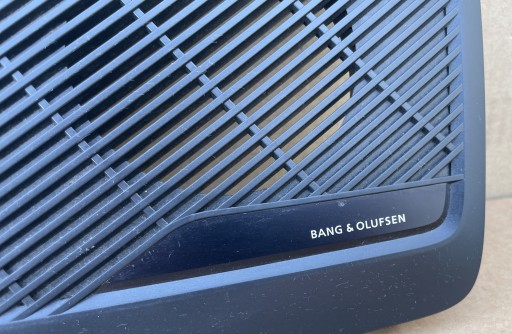 cover of the speaker bang OLUFSEN 8W5035406C right as new AUDI A4 B9 sedan