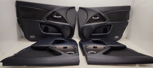 Seiten Seite komplet Toyota Avensis T27
