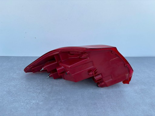 KIA CEED 2 II HB right light rear part ZWYKLA 92402-A20 K75KW1472