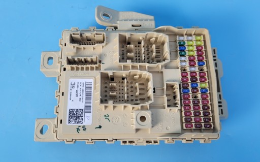 2023 1.6 - KIA SPORTAGE V 23r КОРОБКА ЗАПОБІЖНИКІВ 91950-CJ220