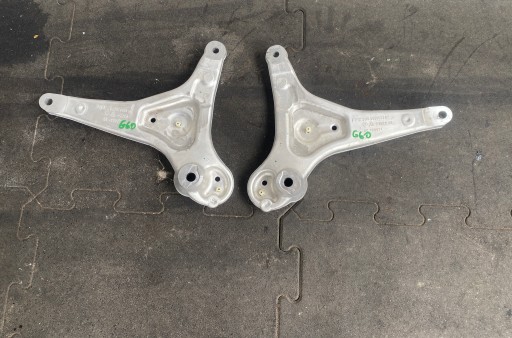 6898522 6898521 - Кронштейн лапи коляска bmw 5 g60 g61 7 g70