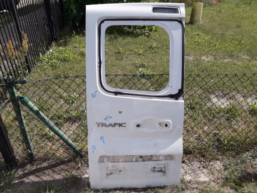 ДВЕРІ ЛІВІ TYNE TALENTO NV300 TRAFIC VIVARO 14-