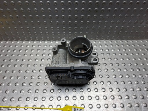 Valvola a farfalla TOYOTA YARIS II 06-09 1.3 VVTI 22030-23010