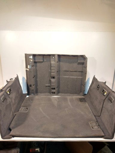 BMW F11 обивка ковра облицовка багажника комплект.