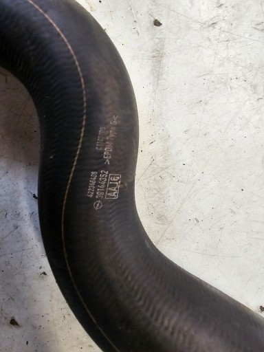 OPEL INSIGNIA B LIFT crijevo cijev prijenos gasa vode 39144352 2.0 CDTI LSQ