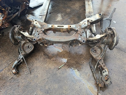 Задняя балка задней подвески nissan qashqai j10