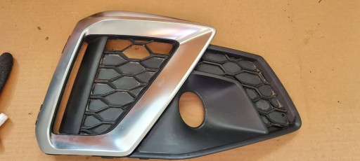 A4 B9 8W LIFT grid of a bumper right right front SLINE 8W0807682AM