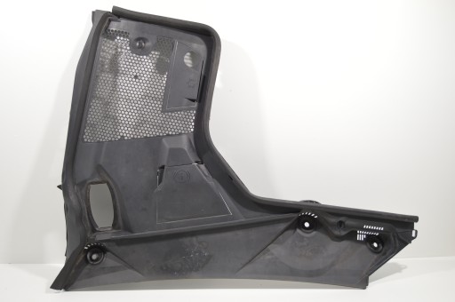 A2058308902 - КРЫШКА ДВИГАТЕЛЯ ЛЕВОЕ ОКНО MERCEDES W205 C CLASS 2058308902