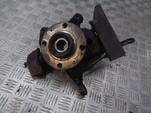 547Y57 - Передня ліва маточина CITROEN C5 II 1.6 HDI