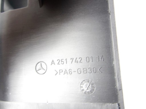 Support plaque Poignée pompy Arrière Arrière du capot Mercedes W251 R-klasa
