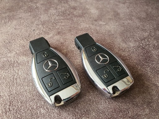 Мерседес Рибка ключ 3 кнопки ОЕ ідеальний