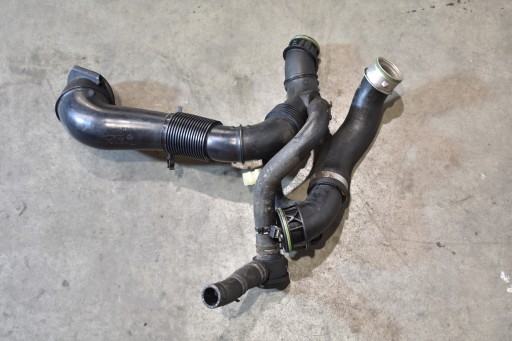kifogástalan állapotú cső, csővezeték szívótömlő + szelep +cső intercooler PORSCHE MACAN