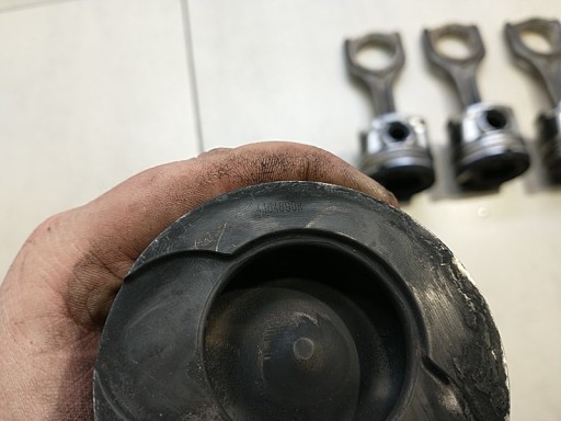 piston connecting rod PEUGEOT 206 1.4 HDI 4164890R