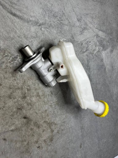 Cylinderek freno CITROEN C3 PICASSO 32069745 1.6L diesel 66kW 2010 !J