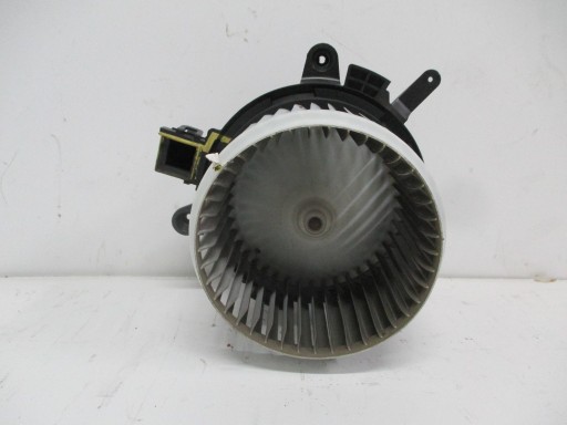tOPENÍ klími ventilátor topení PEUGEOT 3008 II P132000547409