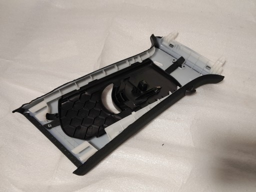 AUDI A4 B9 cover side SLUPKA 8W0867243E