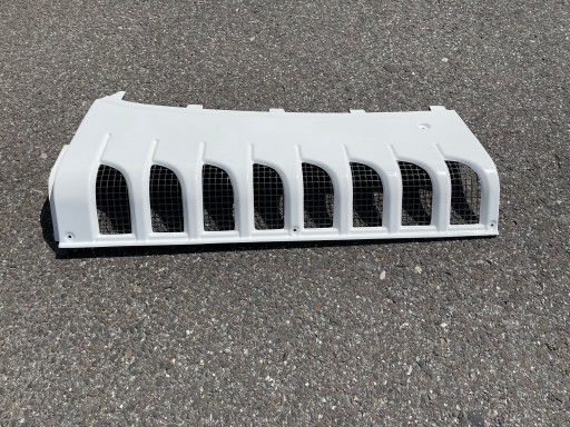 547 - БОКОВАЯ РЕШЕТКА ОХЛАДИТЕЛЯ SCHMITZ ПРАВАЯ ИЛИ ЛЕВАЯ