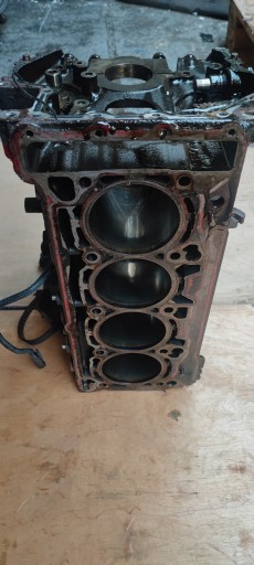 Блок 2.0 tfsi cnt 06k103023f