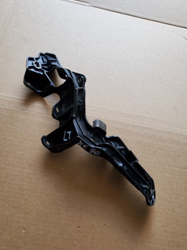 51117315960 - КРЕПЛЕНИЕ КРОНШТЕЙН КРОНШТЕЙН ЛЕВЫЙ ЗАДНИЙ VOLVO XC90 II