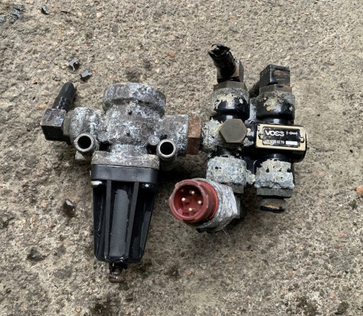 MAN TGA F2000 зворотний клапан VOSS 5232820270