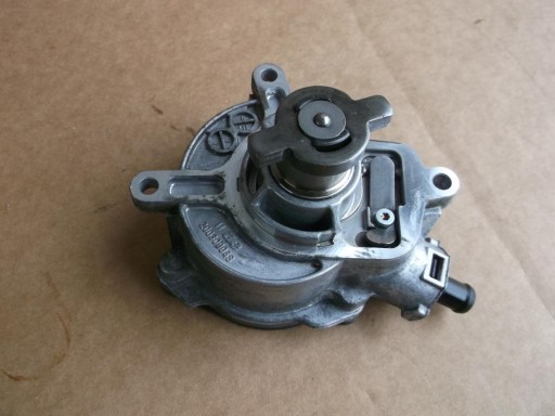 Audi Q3 RSQ3 2.5 TFSI S-Line вакуумный насос 07k145100d