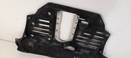 Toyota RAV 4 XA40 cover below engine 5141042120 (PL540)