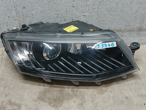 Licht vorne rechts SKODA OCTAVIA III 3 13-17 XENON LED 5E1941016B
