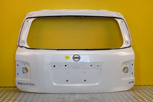 NISSAN PATROL Y62 ARMADA 2010- ЗАДНЯЯ ДВЕРЬ