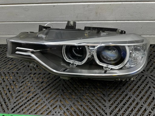 light front side left BMW 3 F30 F31 NIE SKRETNA 7259525