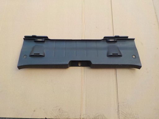kryt stěny záď toyota yaris II 64716-0D020