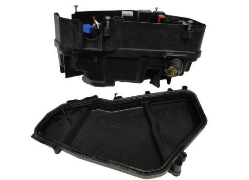 Коробка запобіжників audi q7 7l0937559