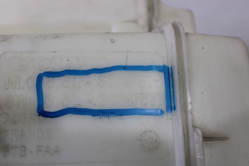 washer fluid tank 30747576 VOLVO S60 V60 III 3 KOMBI