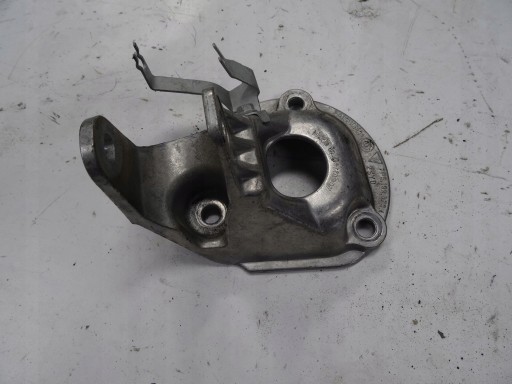 PORSCHE CAYENNE ЛАПА ОПОРА 7P5199373A