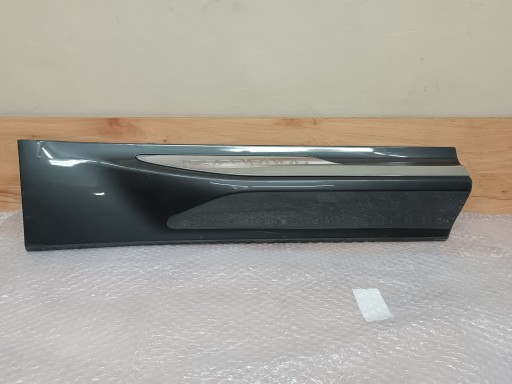 Volvo xc60 ii напис 2017+ накладка задніх дверей права 31440305