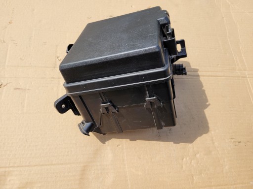 91443-F1540 - КОРПУС БЛОКА ПРЕДОХРАНИТЕЛЕЙ SPORTAGE IV 16-20