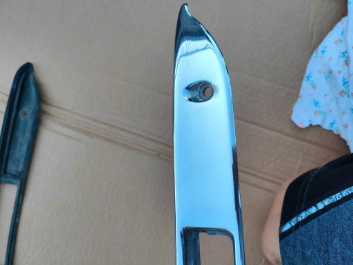 MERCEDES W124 moulding cap of the rear bonnet boot 1247580502