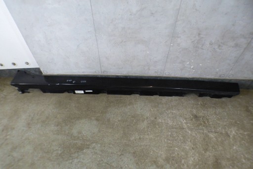 BMW 5 F10 moulding threshold right 7184774 7237082 lakier 475 BLACK SAPPHIRE